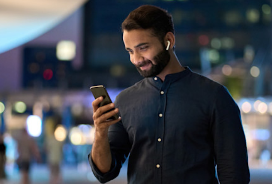 How to Start a Side Hustle Using Just Your Phone